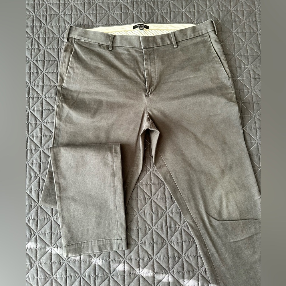 Banana Republic Gray Chinos Versatile Cotton Pants